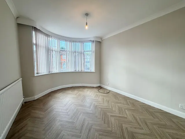 Morestead Avenue, B26, photo 3