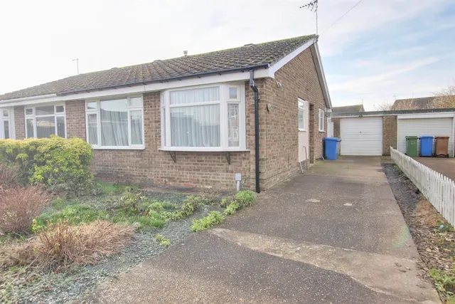 Percy Close, Leconfield, photo 1