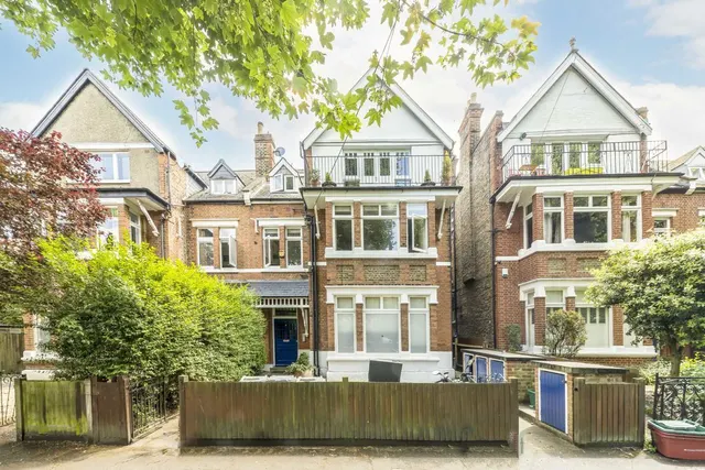 Park Road North, W4, photo 1