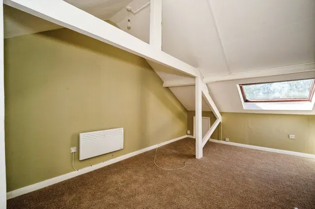 Photo 3 — West Parade, Grimsby, Lincolnshire, DN31