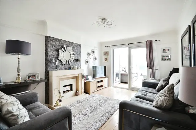 Photo 2 — Calderbrook Drive, Cheadle Hulme, Cheadle, Greater Manchester, SK8