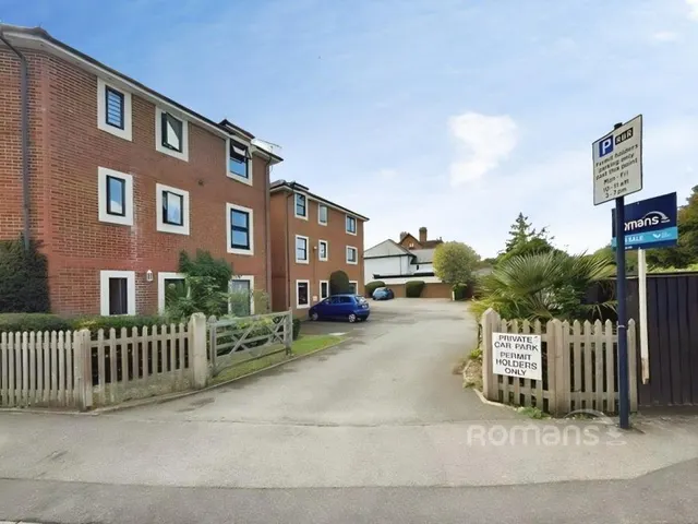 Norfolk Road, Maidenhead, SL6, photo 2