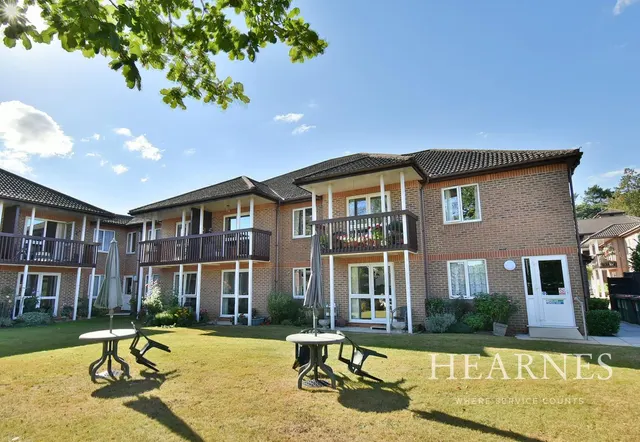 St Marys Mews, BH22, photo 1