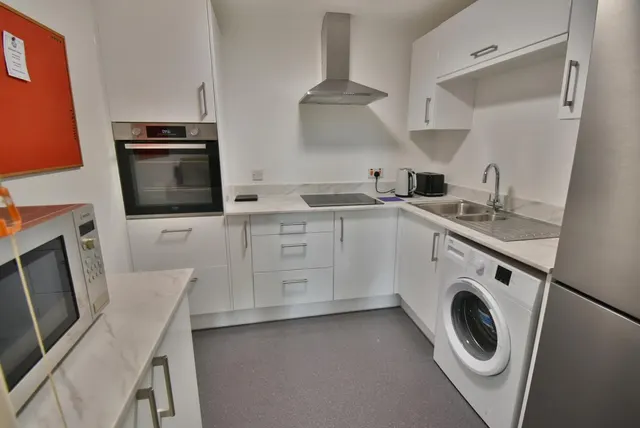 St Marys Mews, BH22, photo 3