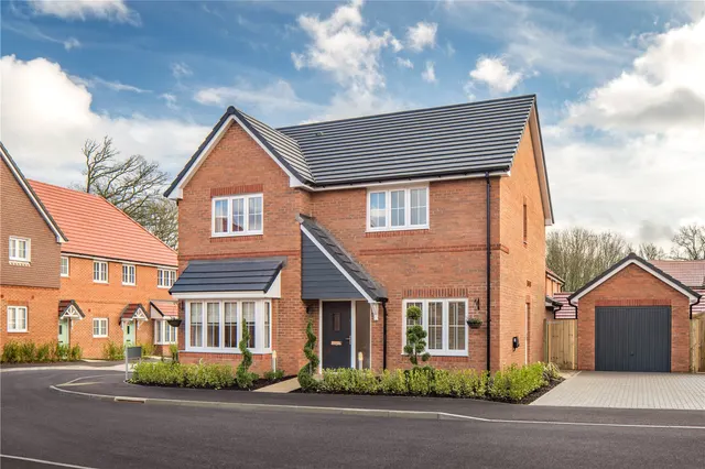 Millet Road, Finchwood Park, Wokingham, Berkshire, RG40 4BH, photo 1