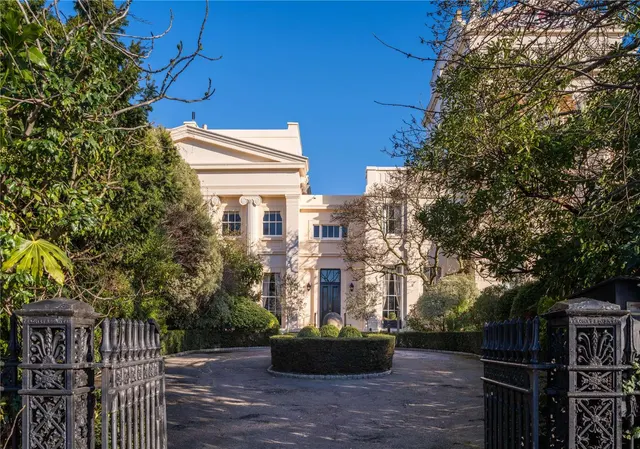 Gloucester Gate, Regent's Park, London, NW1 4HG, photo 1