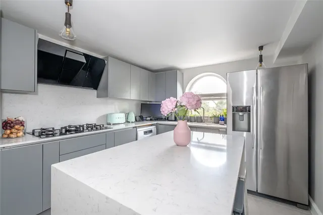Shooters Hill Road, London, SE3, photo 3