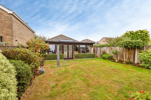 Selsey Close, Hayling Island, PO11, photo 1