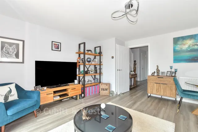 Town Wood Close, Lindfield, RH16, photo 3