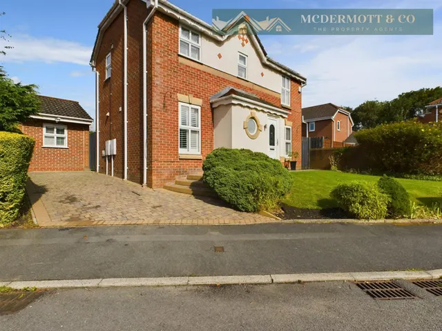3 bedroom house, Yewdale Drive, Failsworth, M35