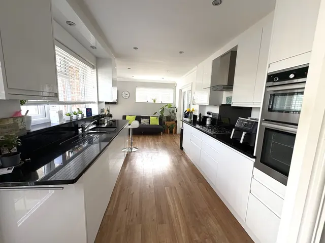 Photo 3 — Balmoral, Cranbrook Drive, Maidenhead, Berkshire