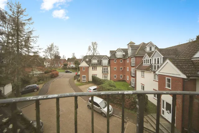 Photo 2 — Gipping Place, Stowmarket
