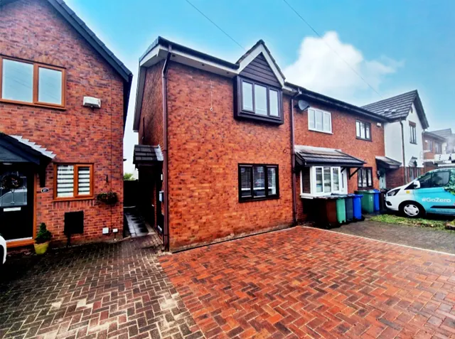 Cuckoo Lane, Whitefield, M45, photo 1