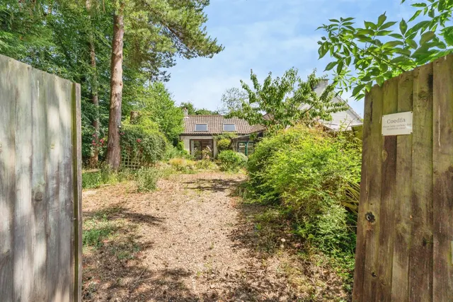 Photo 3 — Norwich Road, Roughton
