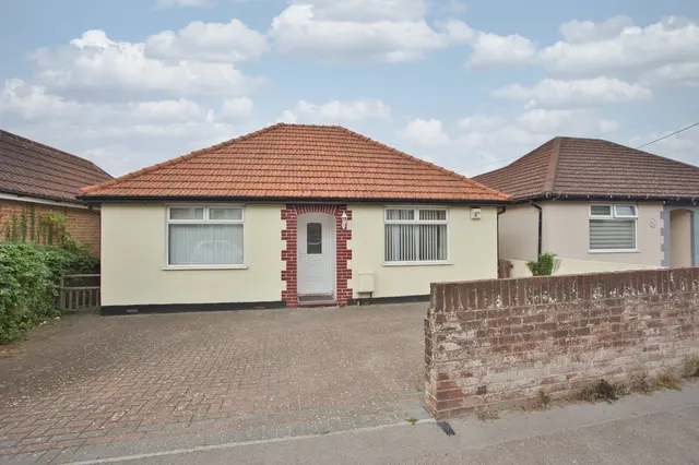 Cross Road, Walmer, CT14, photo 1