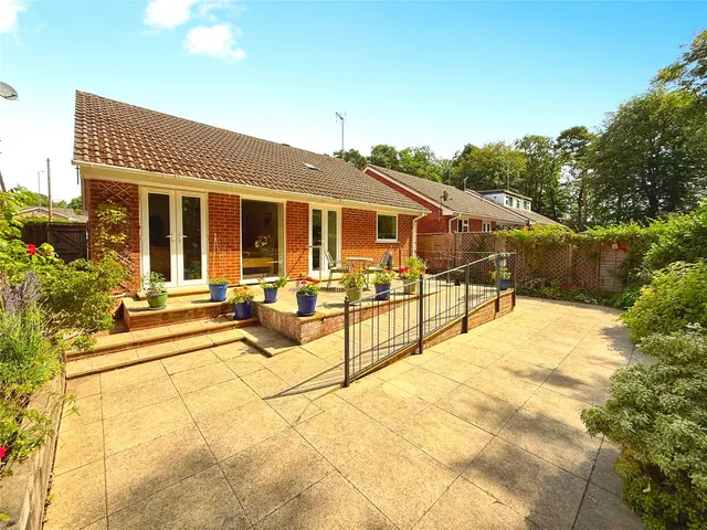 Photo 2 — Mulberry Close, Crowthorne, Berkshire, RG45 7LG