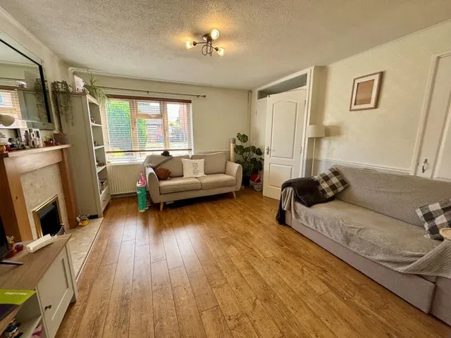Forest Close, Tf5 Ola, photo 2
