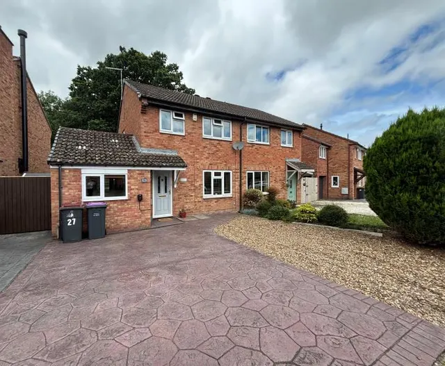 Forest Close, Tf5 Ola, photo 1