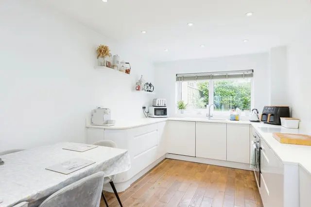 Photo 2 — Caxton Close, Hartley, Kent, DA3