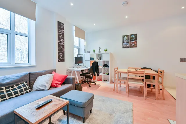 197 Bromyard House, Bromyard Avenue, London, photo 1