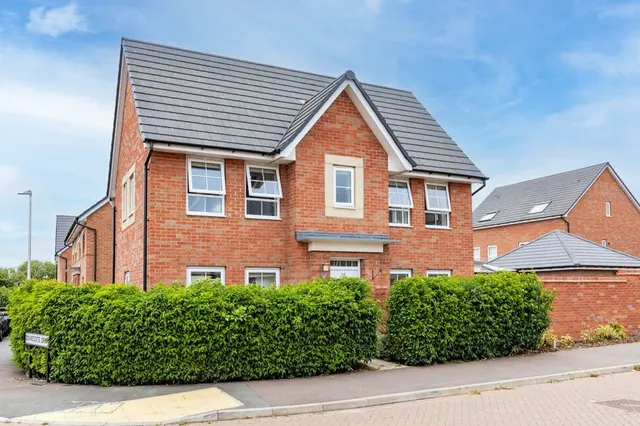 Dovecote Drive, Nuneaton, CV10, photo 1