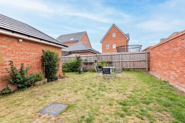 Dovecote Drive, Nuneaton, CV10, photo 3