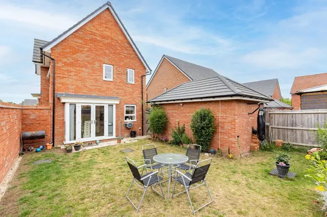 Dovecote Drive, Nuneaton, CV10, photo 2