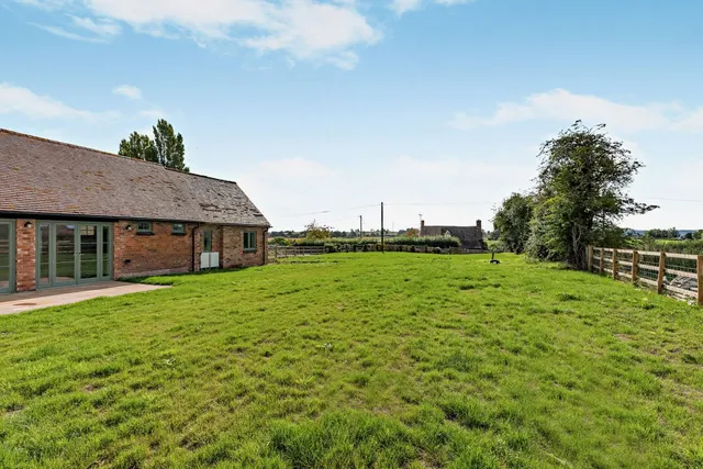The Stables, Greete, SY8, photo 2