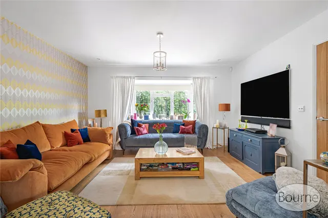 Juniper Close, Guildford, GU1, photo 2
