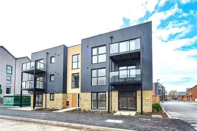 Langley Park, Foundry Lane, Chippenham, Wiltshire, SN15, photo 1