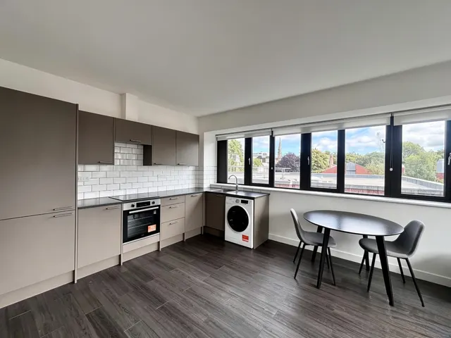 Darwin House, Exeter, photo 1