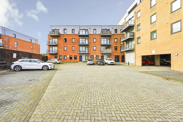 Vauxhall Place, Dartford, DA1, photo 1