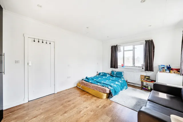Alexandra Avenue, Harrow, HA2, photo 2