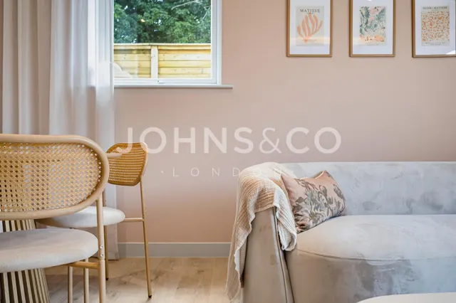 Rothbury Row, Isleworth, TW7, photo 3