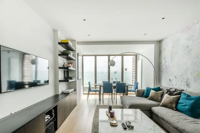 Flat C, 25 Gosfield Street, London, photo 1