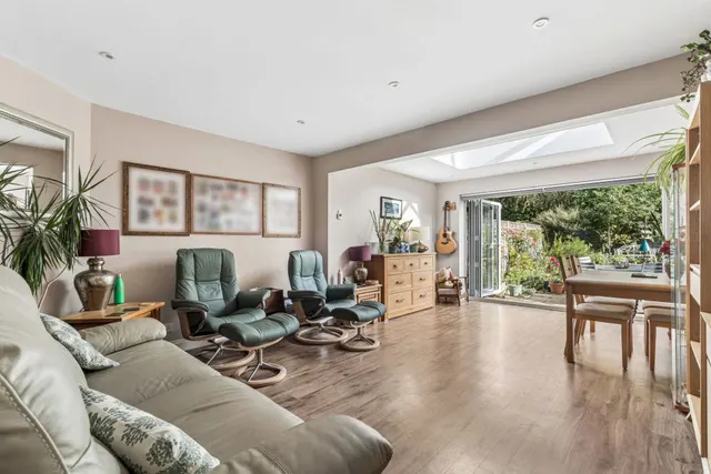 Photo 2 — Lower Ridge, Bourne End SL8 5BL