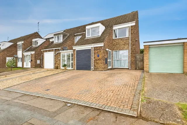 Ash Rise, Northampton, photo 1