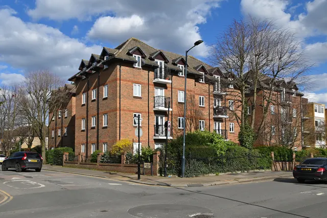 Coverdale Road, London, NW2, photo 1