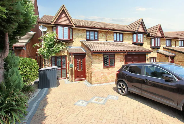 Mistletoe Close, Croydon, Croydon, CR0 8YE, photo 1