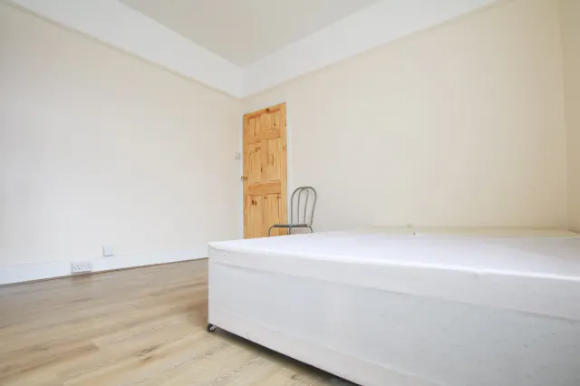 Halley Road, London, E7, photo 1
