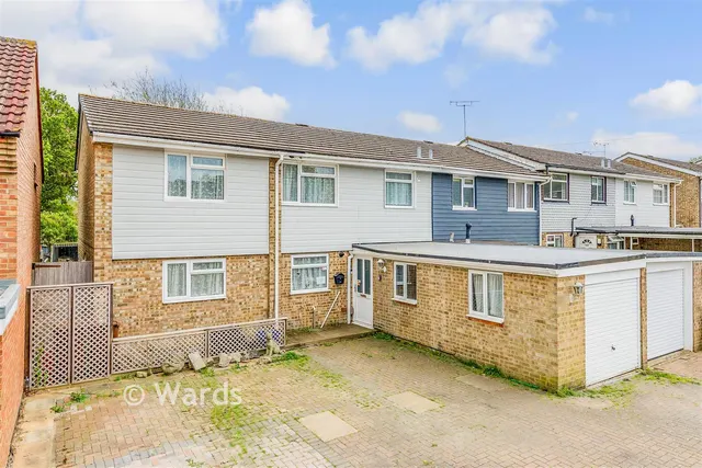 Courtfield Avenue, Lordswood, ME5, photo 1