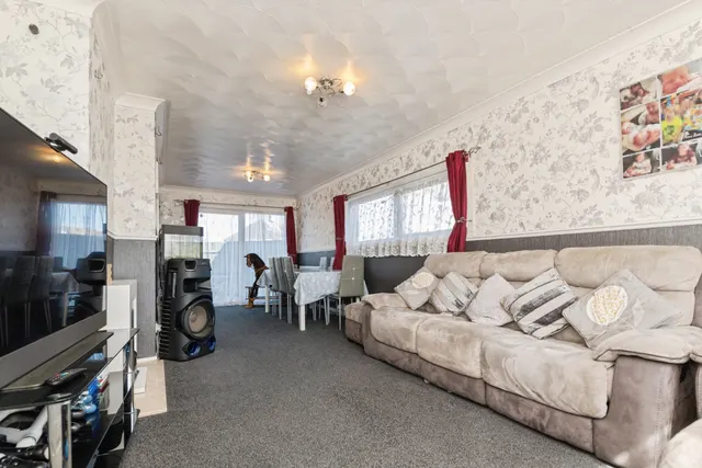 Alton Park Road, Clacton-On-Sea, CO15, photo 3