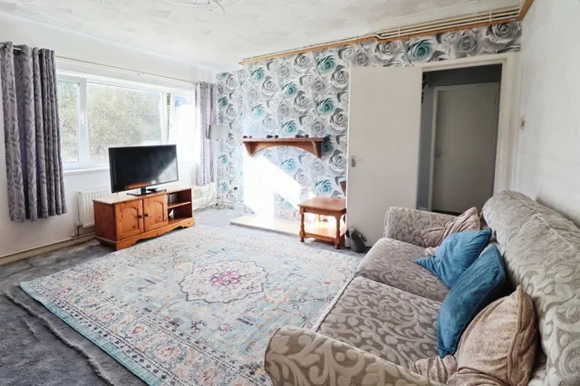 Heol Trelai Cardiff, CF5, photo 2