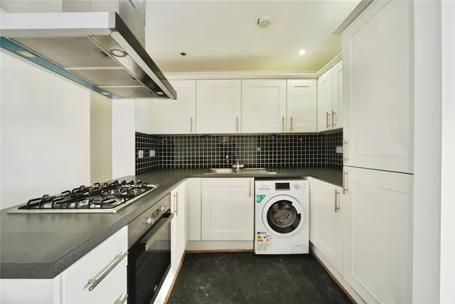 Photo 3 — Shaftesbury Road, London, E7