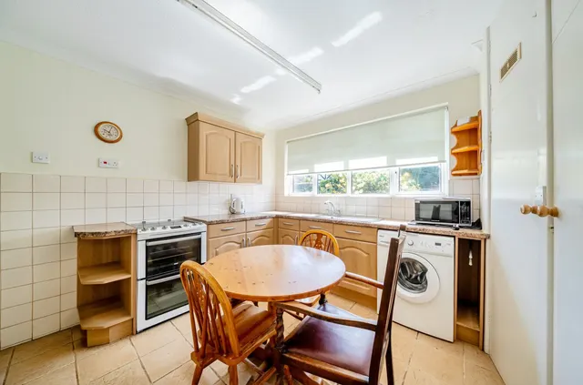 High Street, Findon Village, BN14, photo 3