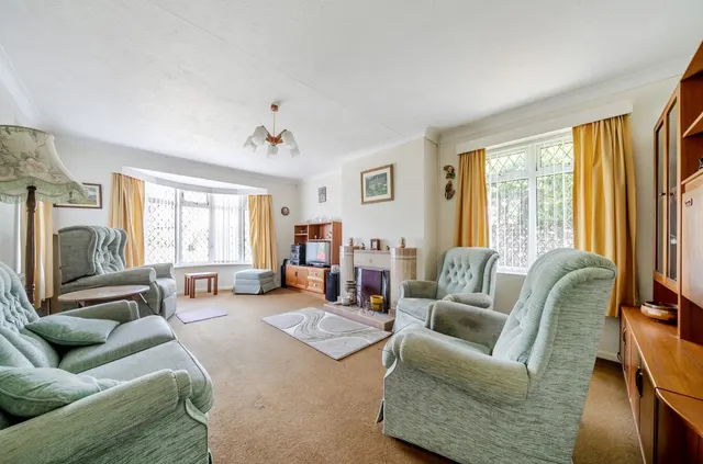 High Street, Findon Village, BN14, photo 2