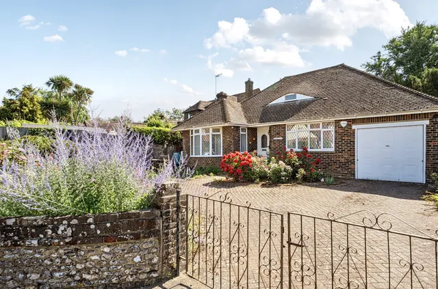 High Street, Findon Village, BN14, photo 1