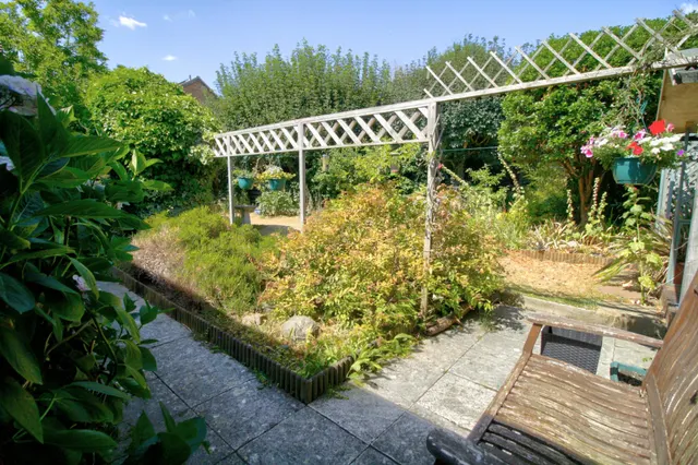 Carpenters Lane, Tonbridge, TN11, photo 3