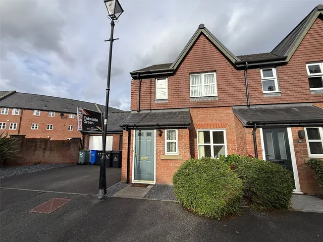 Upton Rocks Mews, Widnes, WA8, photo 1