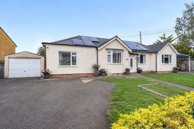 Coat Road, Martock, TA12, photo 1